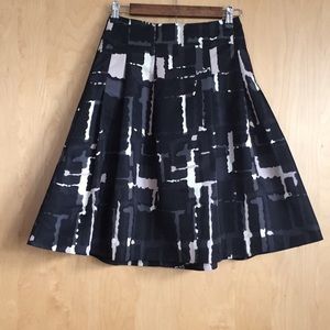 EUC Express Print Skirt Sz 0